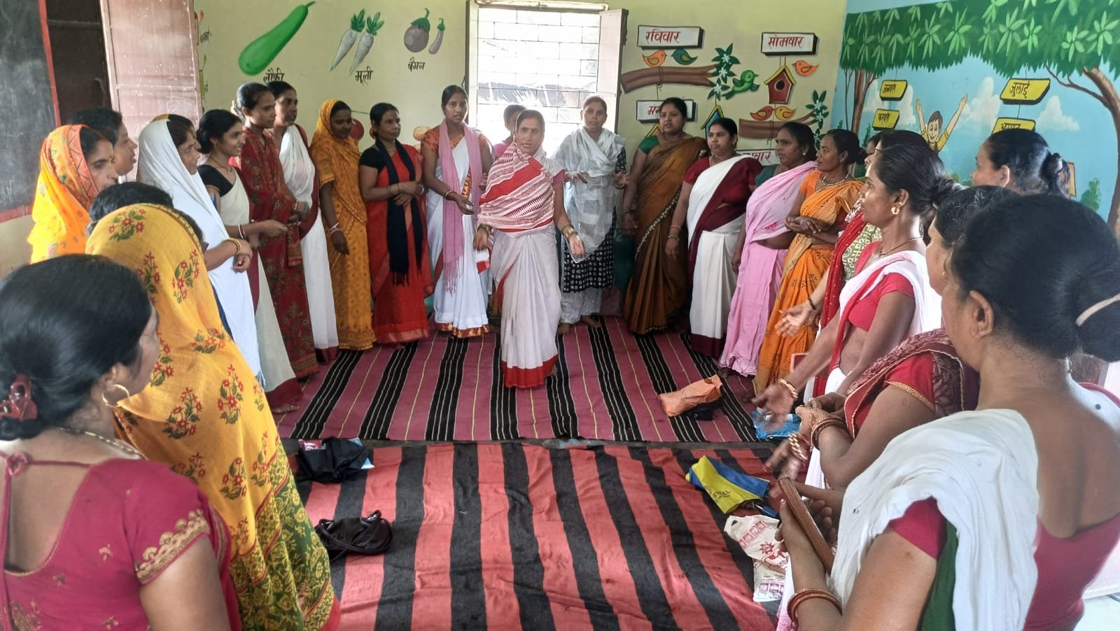 Premier India | ऑगनबाड़ी सेविकाओं को दिया गया एक दिवसीय प्रशिक्षण