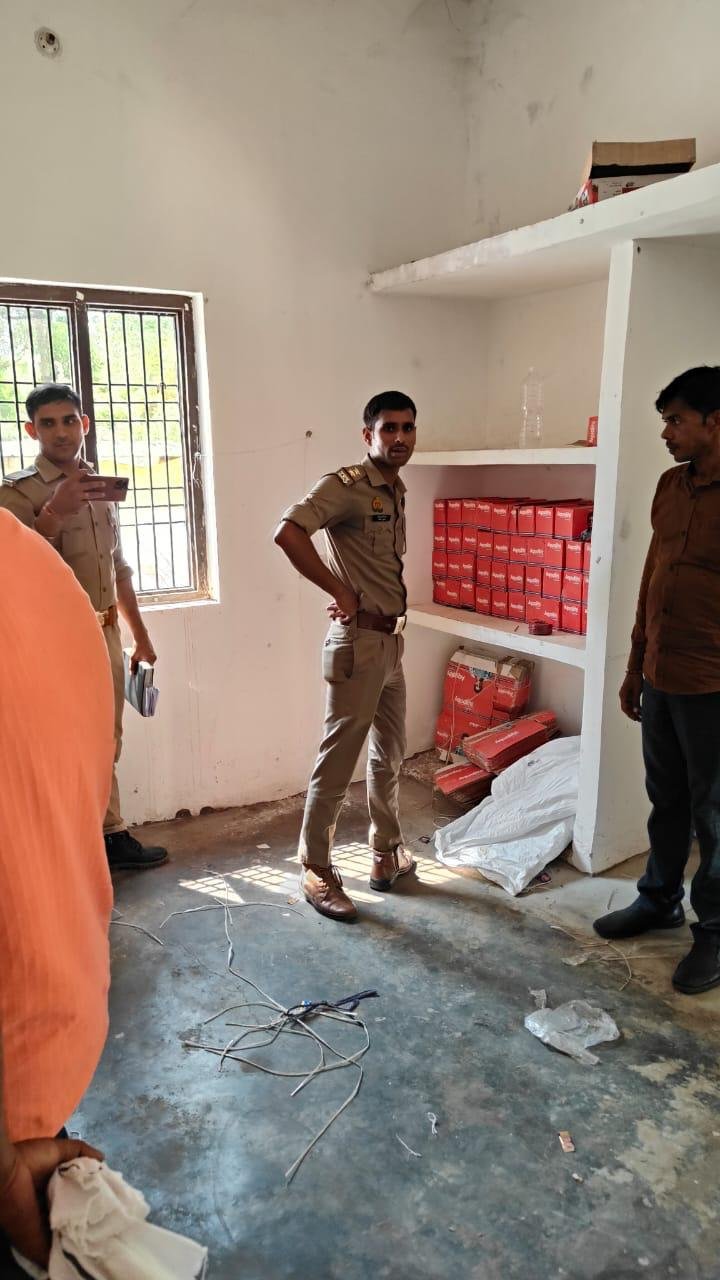 Premier India | एक्वालाइट कंपनी के नाम पर बेच रहा था नकली माल, पुलिसिया...